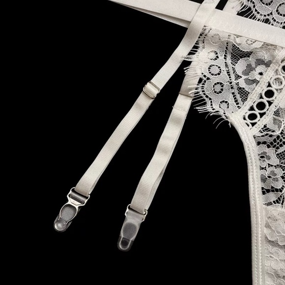 White Eyelash Lace 2Pc Garter Lingerie Set - Picture 7 of 11